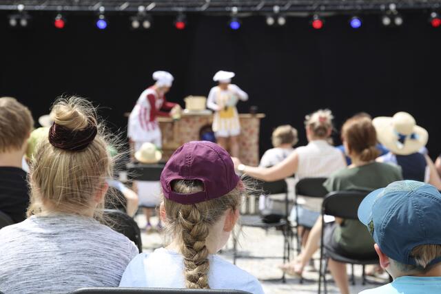 Frau Süß und Frau Salzig im Kinderprogramm des Pfaffenhofener Kultursommers | Foto: Florian Schaipp