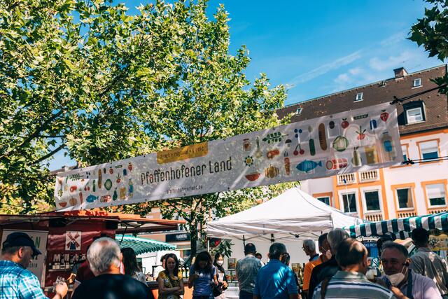 Geburtstags-Naschmarkt  | Foto: Lukas Sammetinger