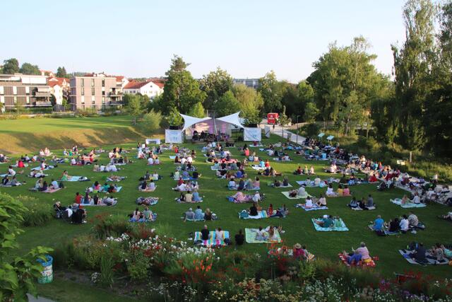 Picknickstimmung im Bürgerpark beim diesjährigen Kultursommer 