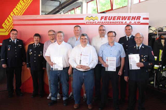 Ehrung für 30 Jahre Vereinszugehörigkeit und teilweise aktive Dienstzeit