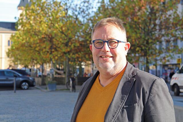 George Spanos, Pfarrer in der evangelisch-lutherischen Kirchengemeinde: