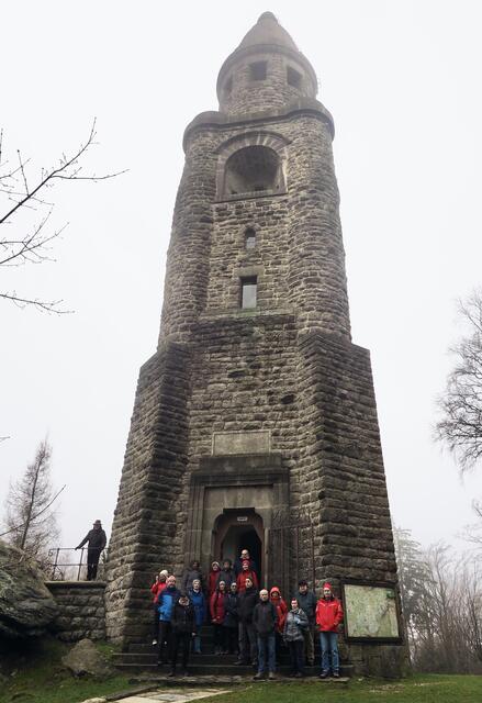 Der Bismarkturm am Gipfel des Hainberges.