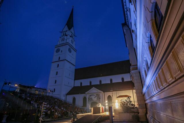 "Der Brandnerkaspar schaut ins Paradies" feierte am Samstag Premiere. | Foto: Florian Schaipp