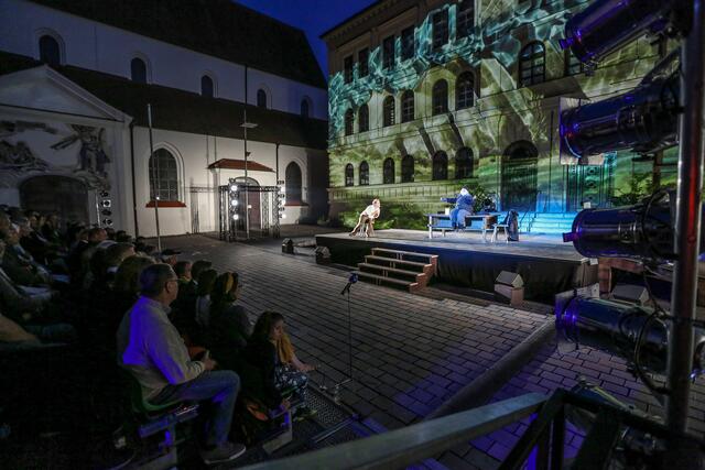 "Der Brandnerkaspar schaut ins Paradies" feierte am Samstag Premiere. | Foto: Florian Schaipp