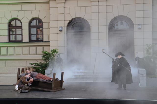 "Der Brandnerkaspar schaut ins Paradies" feierte am Samstag Premiere.