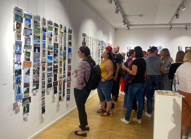 Die Fotos der Teilnehmenden der Fotogehgrafie 2023 sind noch bis 6. August ausgestellt.