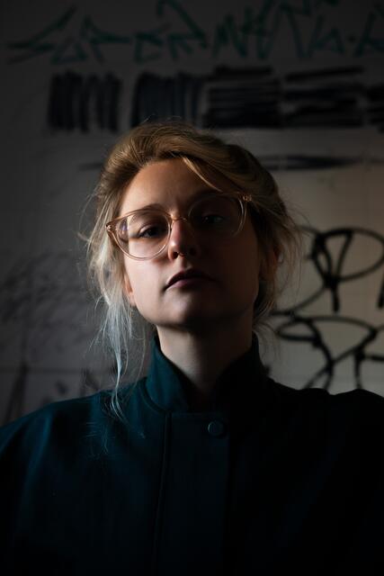 Auch die junge Joseph-Maria-Lutz-Stipendiatin Christina Piljavec, die im September in den Flaschenturm einziehen wird, ist mit einer Lesung Teil des diesjährigen Lesebühne-Programms.  | Foto: Inka Hilsenbek