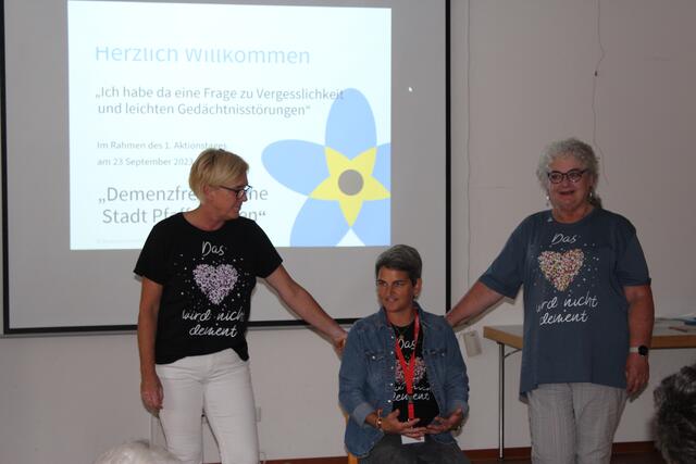 Viel Austausch, Unterhaltung und Information gab es beim Aktionstag des Arbeitskreises „Demenzfreundliche Stadt Pfaffenhofen“.
 | Foto: Seniorenbüro