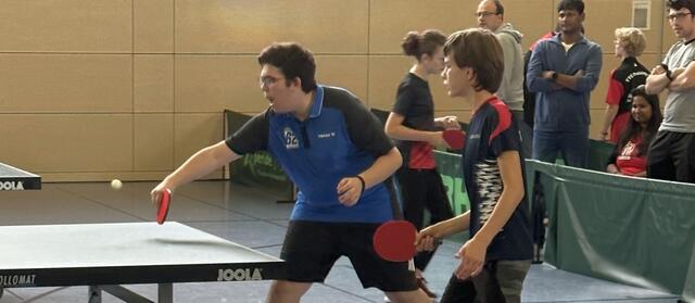 Jonathan Strohhofer wurde gemeinsam mit Daniel Hammerer Vize-Bezirksmeister im Doppel der Jugend 15