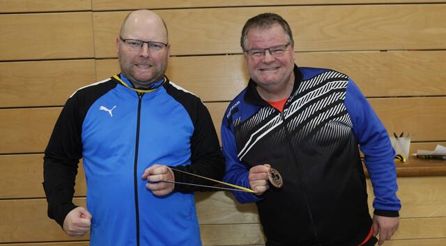 Christian Bolzer und Jochen Maurer im Ringen um Bronze. Letztlich wurde das Spiel um Platz drei dann doch nicht ausgetragen.