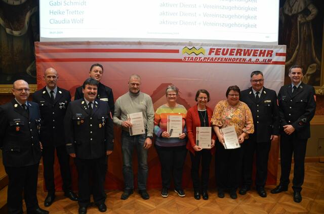 Geehrte v.l.n.r.: Markus Hipp (40 Jahre Verein), Stephan Kaindl (40 Jahre Verein+Aktiv), Gabi Schmidt (40 Jahre Verein+aktiv), Claudia Wolf (40 Jahre Verein+aktiv), Heike Tretter (40 Jahre Verein+aktiv)