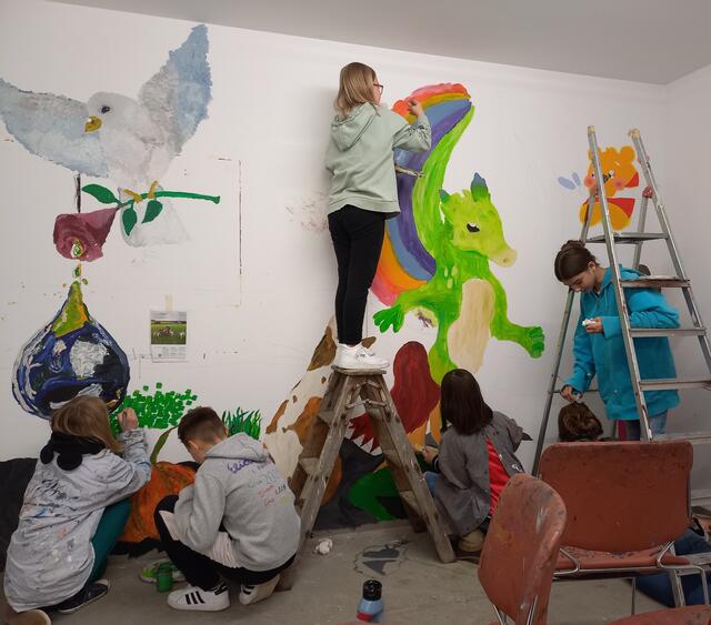 In der Kunstschule können Kinder und Jugendliche ihre Kreativität ausleben. 