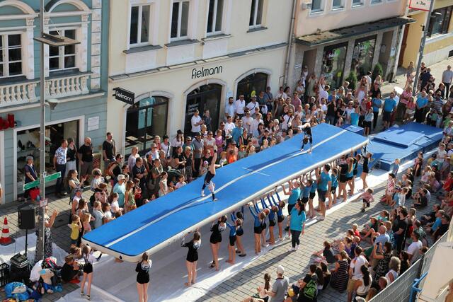 Die Turnaufführung des MTV faszinierte das Publikum.