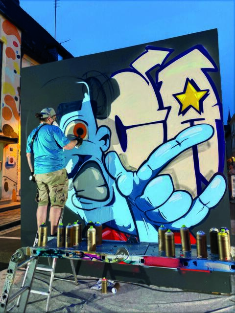 In der Frauenstraße konnten die Besucherinnen und Besucher  bei einer Graffiti Live-Malaktion zuschauen. | Foto: Stadtverwaltung