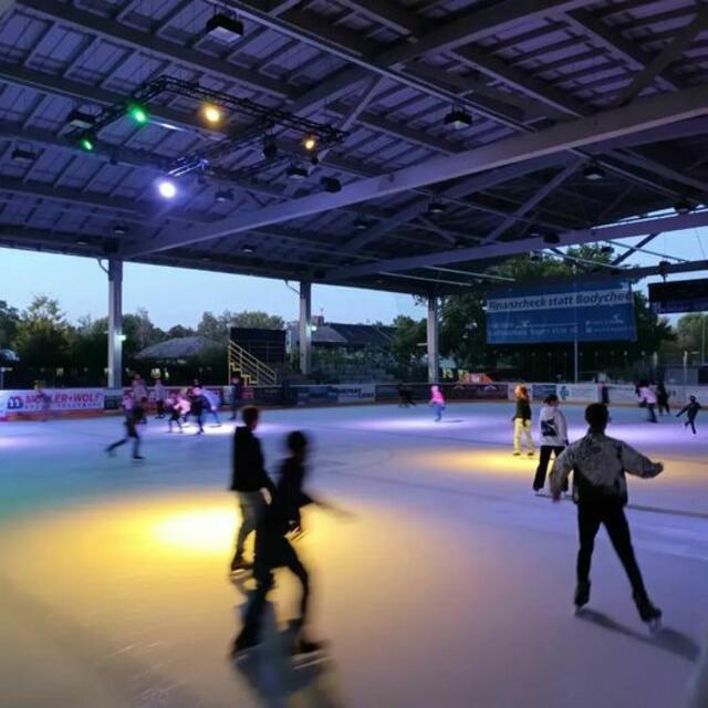 Beim Öffentlichen Lauf können alle Interessierten ihre Fähigkeiten auf dem Eis ausprobieren. | Foto: ECP Pfaffenhofen