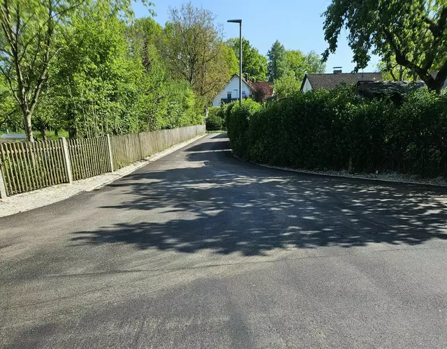 Die Kornstraße wurde zum Teil schon saniert. Der zweite Abschnitt (Kornstraße West) folgt nun im zweiten Halbjahr 2025. | Foto: (© Stadtverwaltung)