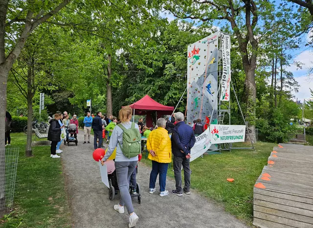 Etwa 35 Vereine und Organisationen stellten sich den Bürgerinnen und Bürgern vor. | Foto: Stadtverwaltung Pfaffenhofen a. d. Ilm