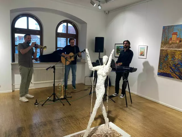 Musikalisch untermalt wurde der Abend von Mathias Petry &amp; Friends.  | Foto: © Stadtverwaltung