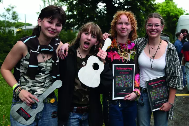 Die Siegerband Catcall beim diesjährigen Nachwuchbandfestival Saitensprung | Foto: Stadtjugendpflege