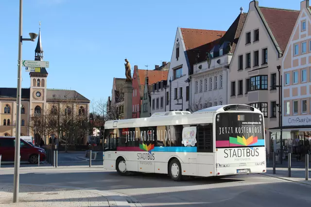 Der Stadtbus wird früher als geplant mit allen Linien den Hauptplatz anfahren können. 