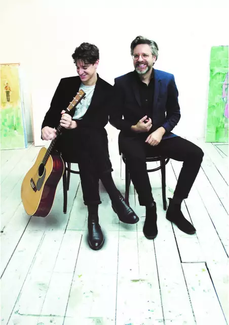 Die Gäste können sich auf ein Konzert des Singer-Songwriter-Duos Tom und Häns freuen.  | Foto: © Katharina Czernik-Wendling