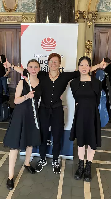 v.l.n.r.: Anastasiia Lytvyn, Karina Erhard und Lina Chen  | Foto: © Fam. Lytvyn