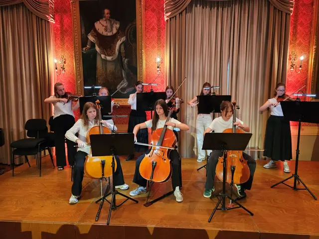 Das Streicherensemble entführte die Gäste in die Welt der Oper.  | Foto: © Anja Lederer, Stadtverwaltung)