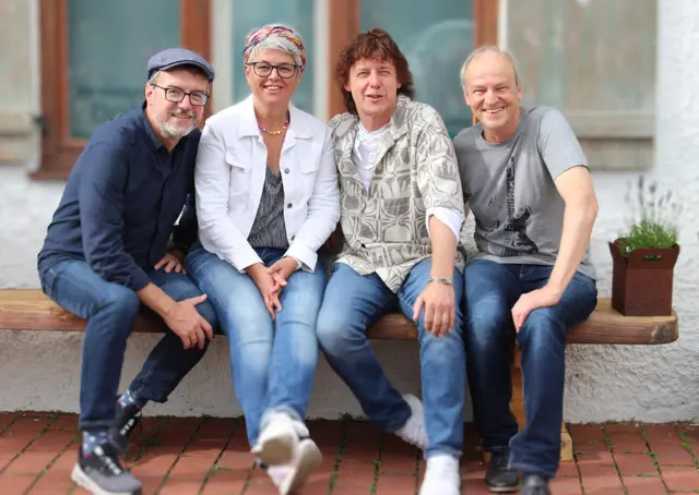 Schmidtanand lassen bayerische Mundart musikalisch lebendig werden.  | Foto: © Helga Diemer