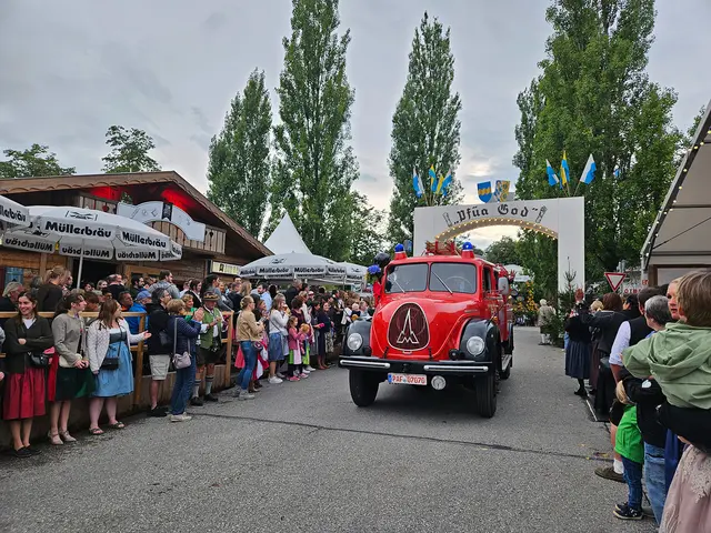 Zahlreiche Vereine und Organisationen nahmen am Festzug teil.
 | Foto: Lilly Denz, Stadtverwaltung Pfaffenhofen a. d. Ilm