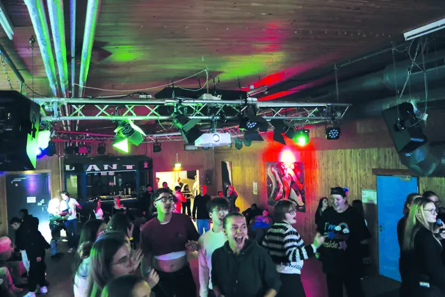 Singen, Spaß haben, Freunde treffen – darum geht es beim Karaoke Abend des Jugendparlaments  | Foto: Stadtjugendpflege Pfaffenhofen