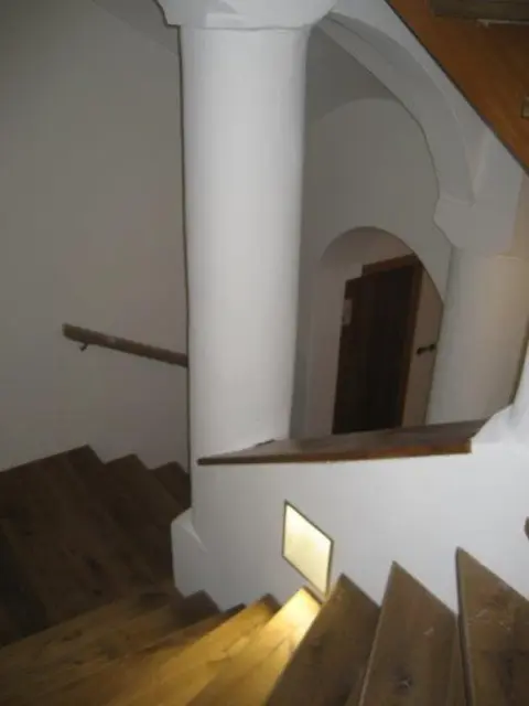Das ungewöhnliche, gewölbte Treppenhaus im Ritterhaus