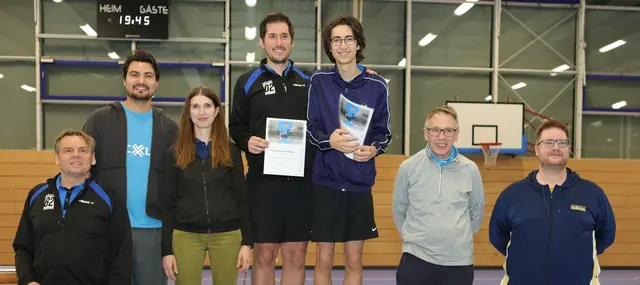 Siegerehrung Doppel mit Rainer Hoffmann, Aziz Islamov/Lisa Preißler (2.), Patrick Endres/Noah Hanft (1.), Heinz Wohlers (3. mit Mario Schmidt), und Thomas Freitag