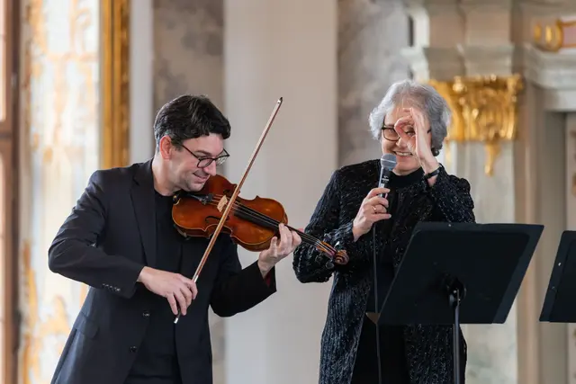  Der bayerische kammerphilharmonie e.V. nimmt die Kinder mit auf Mozarts Reisen.  | Foto:  Jost G. Thorau