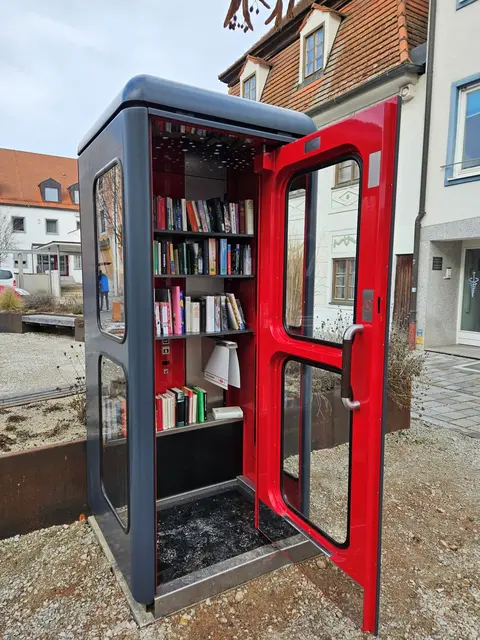 Der Bücherschrank in der Auenstraße  | Foto: © Anja Lederer, Stadtverwaltung Pfaffenhofen a. d. Ilm