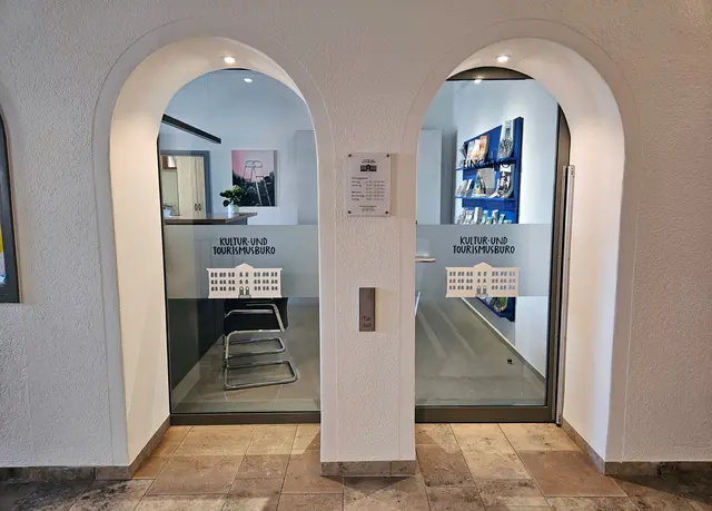 Der neue Eingang zum Kultur- und Tourismusbüro.
 | Foto: © Stadtverwaltung a. d. Ilm, Anja Lederer
