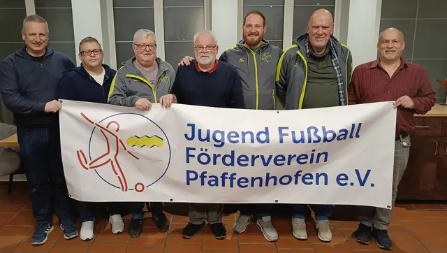 Aktueller Vorstand Jugendfußball Förderverein Pfaffenhofen; 
v.l.n.r: Bernd Orlishausen (1. Kassier), Stefan Hagl (2. Vorstand), Ralph Steffen (1. Schriftführer), Robert Schröder (2. Kassier), Markus Treittinger (1. Vorstand), Heiner Bosse (2. Schriftführer), Jürgen Nowak (3. Vorstand)