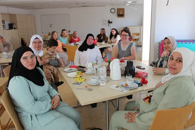 Beim Frauenfrühstück gab es interessante Gespräche. | Foto: E. Steinbüchler