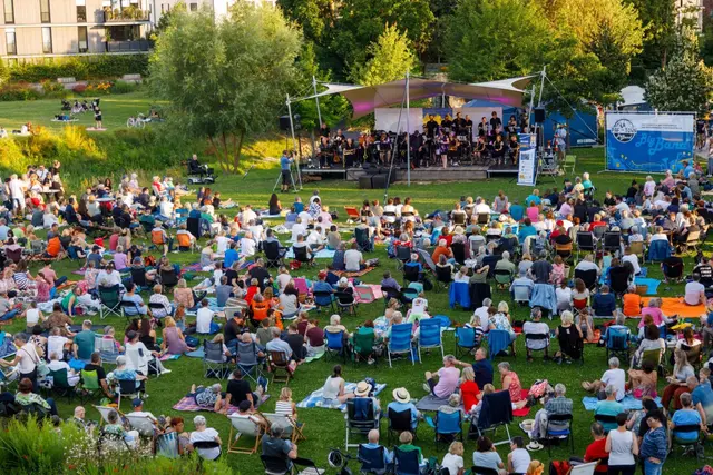 Bürgerparkkonzert-Fans können sich auf die PAF Big Band freuen.  | Foto: Christof Schmidl