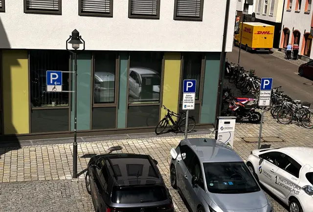 Parkplätze sind im Stadtgebiet eindeutig gekennzeichnet.  | Foto: © Anja Lederer, Stadtverwaltung Pfaffenhofen a. d. Ilm
