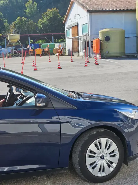 Auch erfahrene Autofahrer profitieren von einem Fahrsicherheitstraining.  | Foto: Seniorenbüro