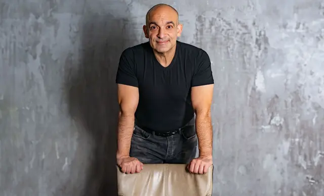 Django Asül hat neben dem Bayerischen Verdienstorden auch den Bayerischen Kulturpreis und den Bayerischen Kabarettpreis erhalten.  | Foto:  Manfred Huber