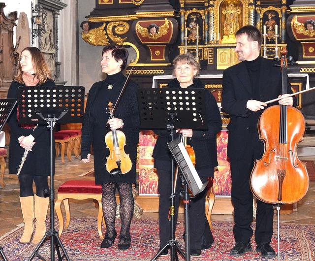 Das Pfaffenhofener Flötenquartett mit Martina Zaindl, Rita Brunner, Irmi Sauer und Frank-Ulrich Narr | Foto: Steininger