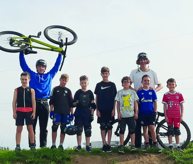 Die Workshops des Dirtparks richten sich an Kinder und Jugendliche, die erste Erfahrungen im Dirtbikesport sammeln oder ihre Fahrtechnik gezielt verbessern möchten.  | Foto: Stadtjugendpflege Pfaffenhofen